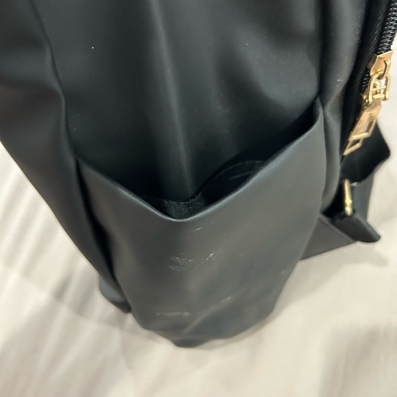 💥PRICE⬇️ Black Vinyl Backpack • Medium • - Picture 9 of 10